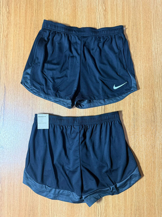 Short Deportivo Nike - Gris con Negro